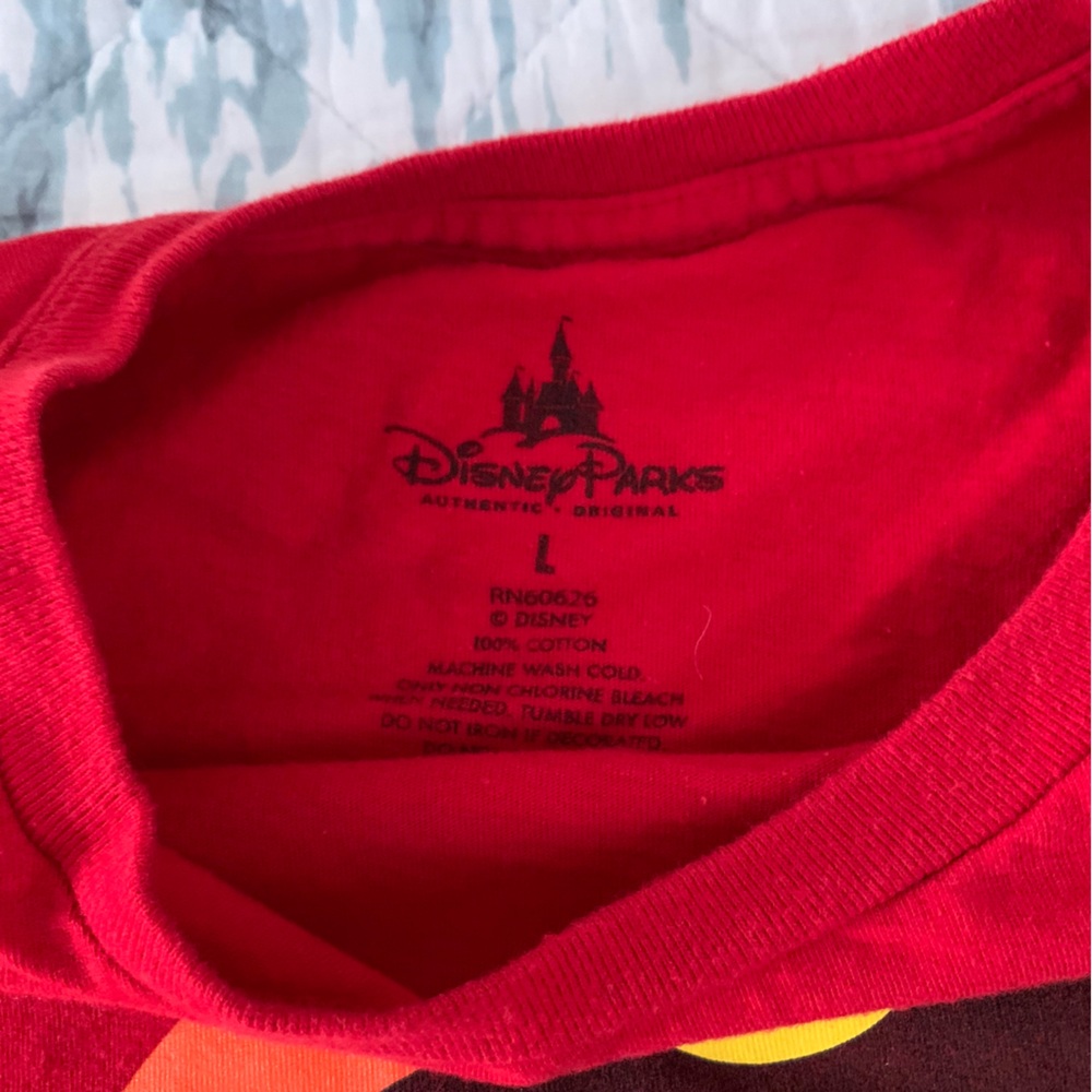 Disney Parks Incredibles T Shirt Red L Short Sleeve Tee - Picture 4 of 4